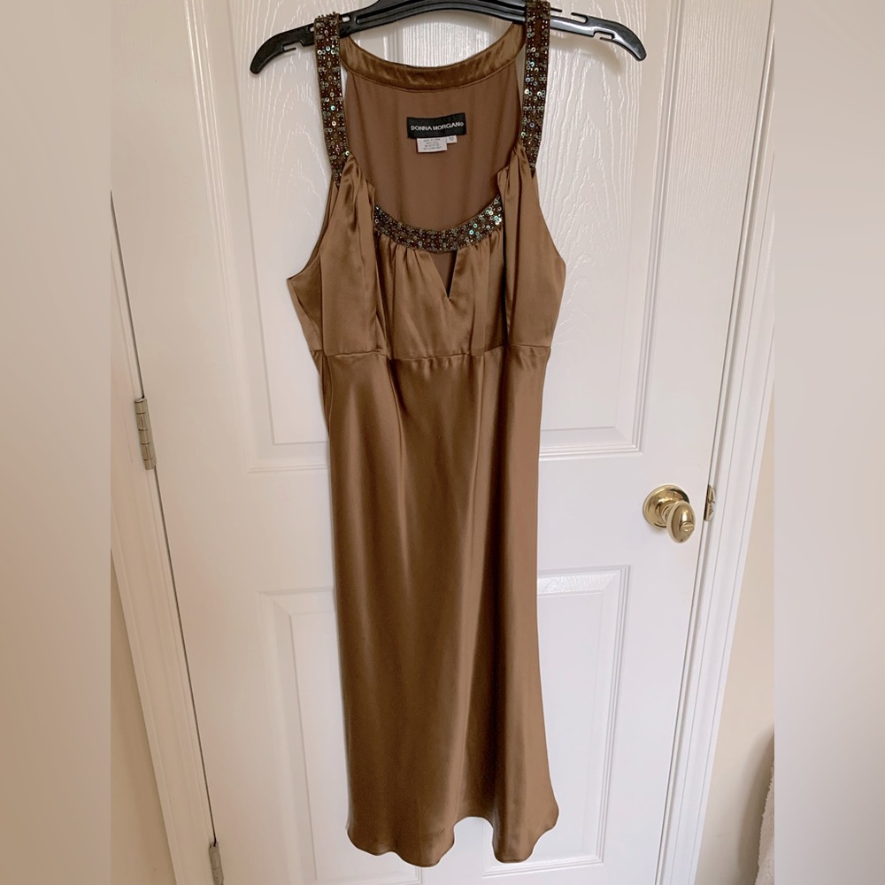 NWT Donna Morgan 💯% Silk Dress Chocolate Midi Sleeveless Beaded Neckline 12